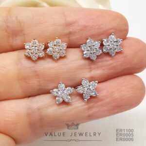 ต่างหูแป้น ลายดอกพิกุล มี2สี 2แบบ ขนาดเล็ก ฝังคริสตัลแท้ รุ่นแนะนำ ตุ้มหูเครื่องประดับ ER0005 ER0006 ER1100 ValueJewelry ต่างหูแป้น ลายดอกพิกุล มี2สี 2แบบ ขนาดเล็ก ฝังคริสตัลแท้ รุ่นแนะนำ ตุ้มหูเครื่องประดับ ER0005 ER0006 ER1100 ValueJewelry